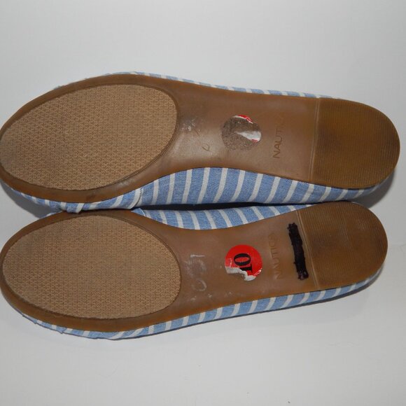 Nautica Women's 10 Blue & White Stripe Fabric Shoes VNGUC - Picture 8 of 8